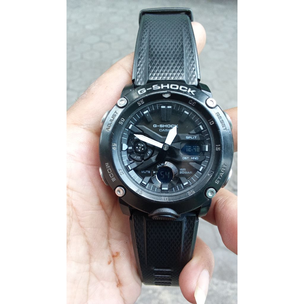 G-Shock GA 2000 second