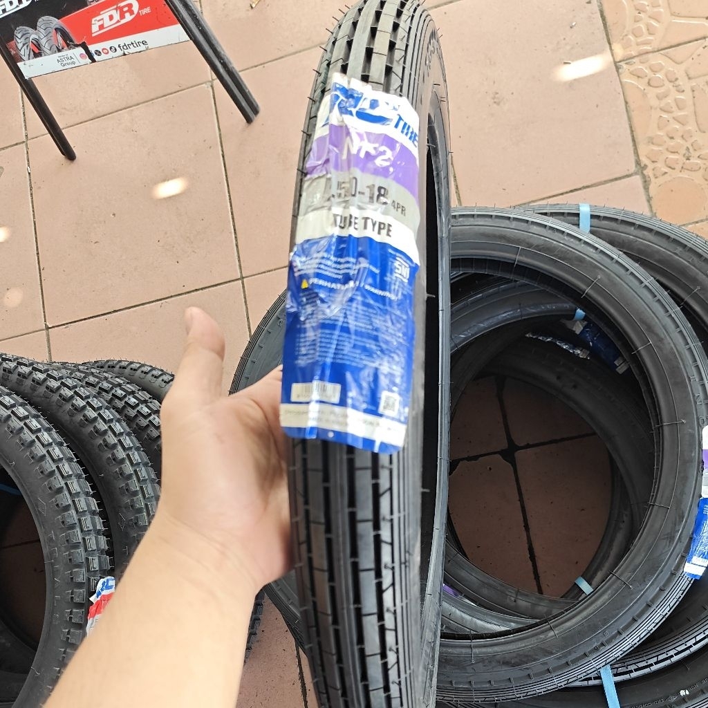 Ban luar irc 250 x 18 nf2 inoue