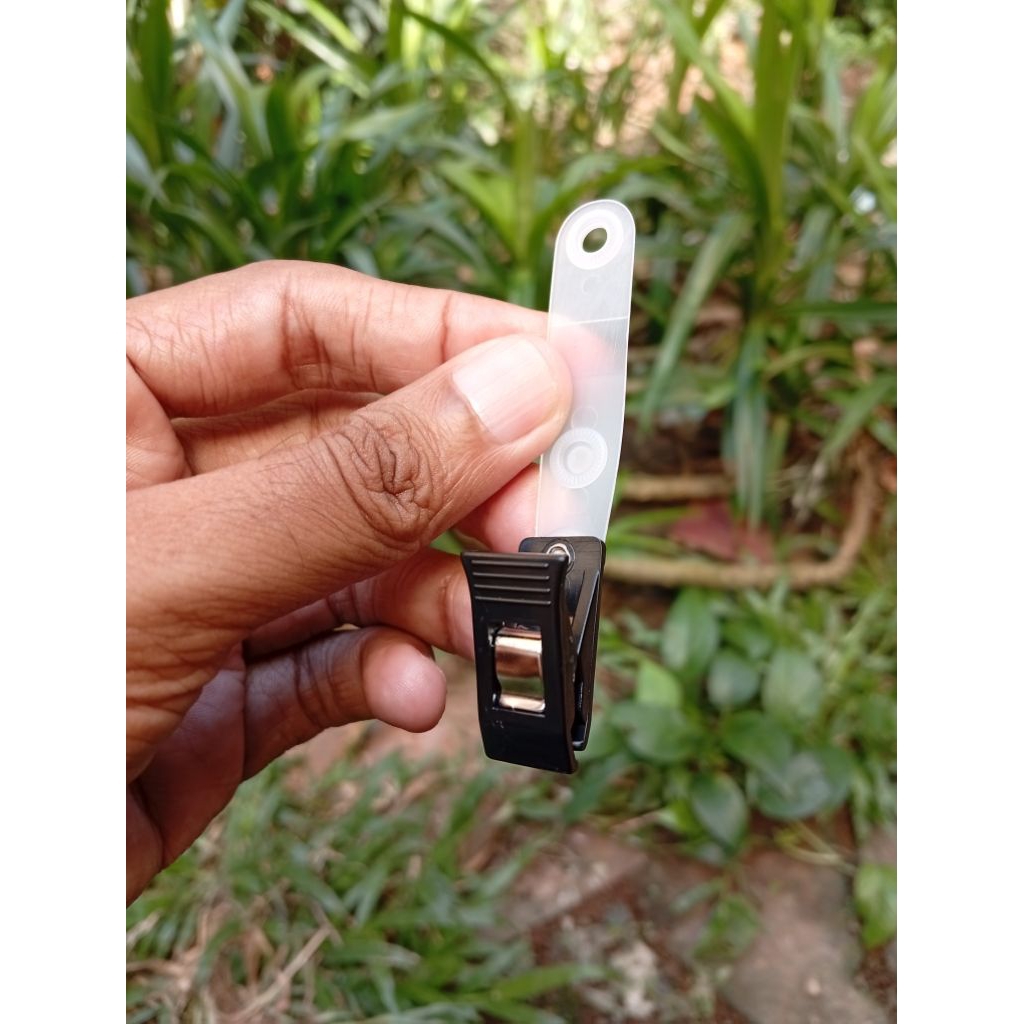 

Jepitan penjepit ID Card Name Tag plastik hitam langka bagus punya terlaris harga perbiji