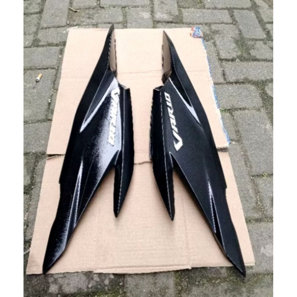 body belakang cover body samping kanan kiri Vario 125 old kzr hitam polos