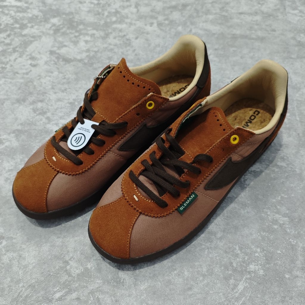 sepatu compass Tribun Diversity Sleman