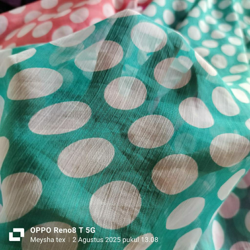 KAIN SIFON KRINGKEL PREMIUM MOTIF POLKADOT WARNA HIJAU TOSKA - KAIN SIFON PREMIUM MOTIF POLKADOT HAR