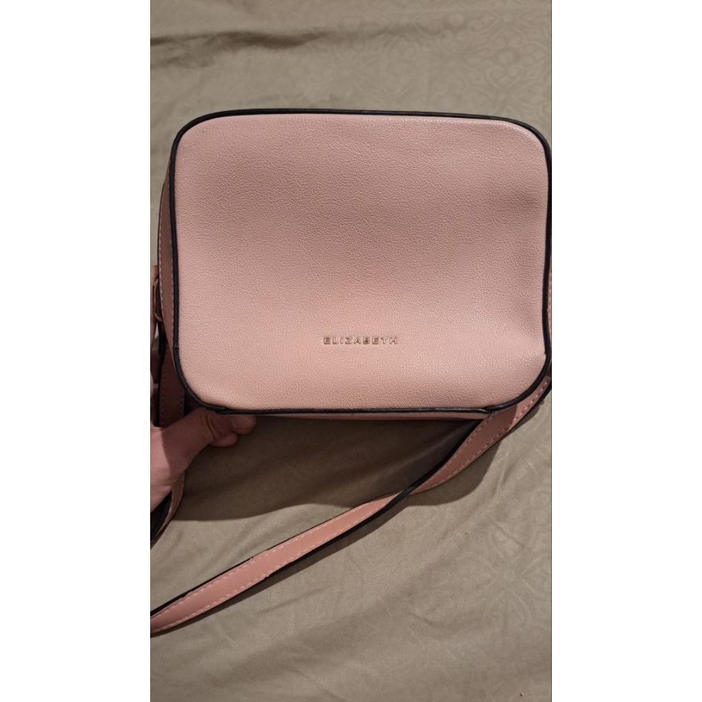 Tas Elizabeth Tierny Slingbag -preloved(with defect)