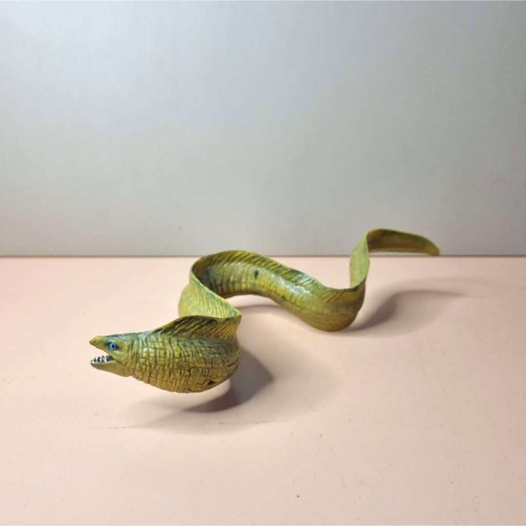 Figure Hewan belut listrik Moray Eel PVC Miniatur diorama binatang air detail rapi
