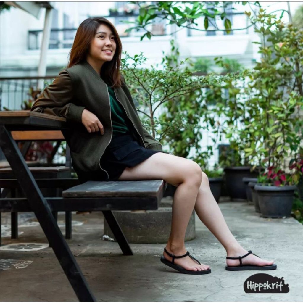 Sandal Jepit Wanita Spon Tali Karet Boloni