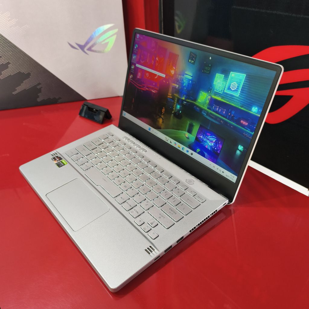 Asus ROG ZEPHYRUS G14 GA401IV AniMe Matrix