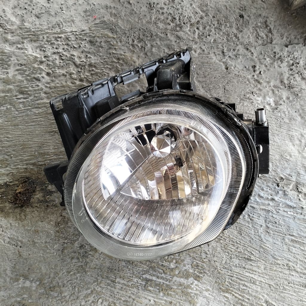 HeadLamp Lampu Depan Nissan Juke HID