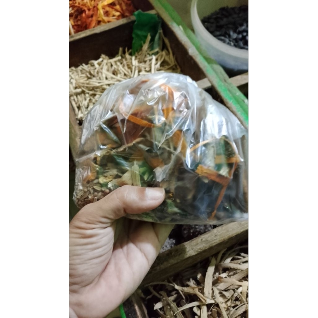 

REBUSAN KENCING MANIS, 100% herbalmembantu menstabilkan gula dalam darah, 150gr