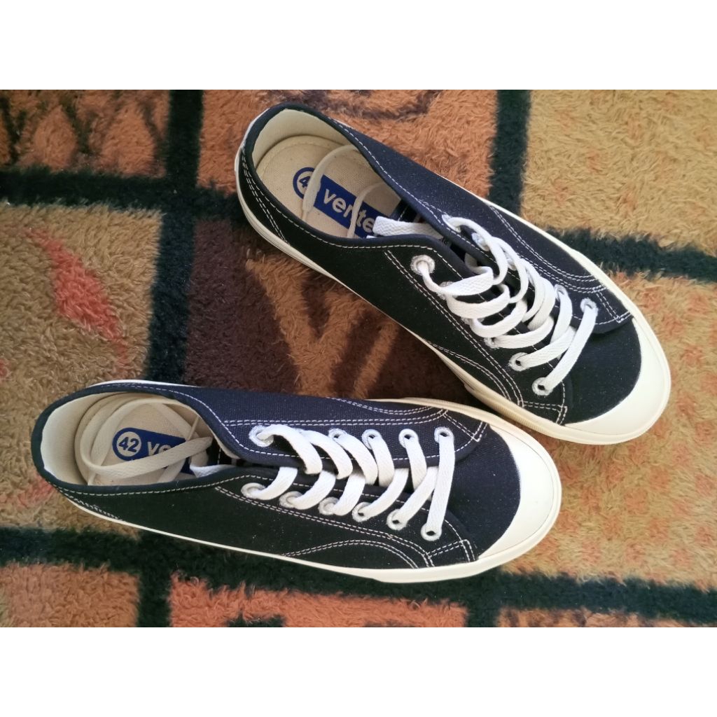 preloved sepatu ventela