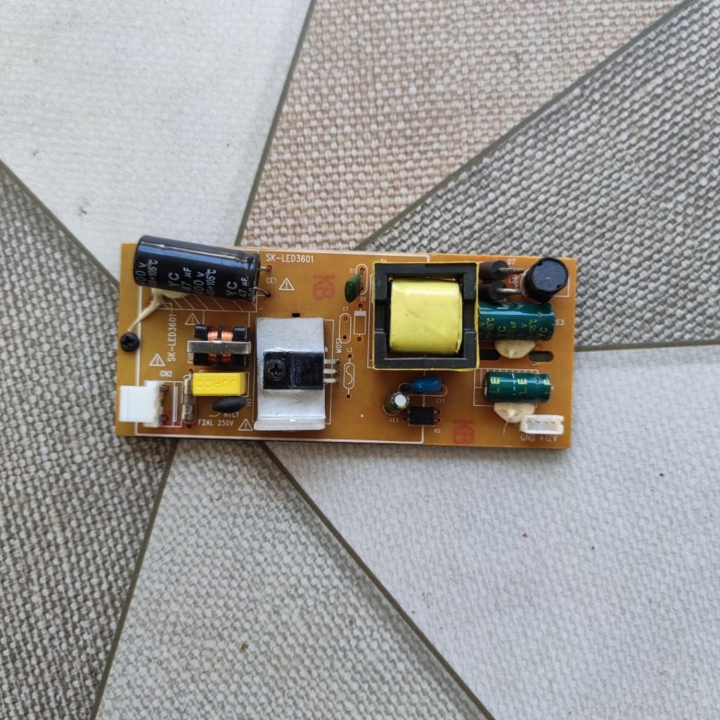 power suplay ace matic regulator psu tv OXXO 19DX-999