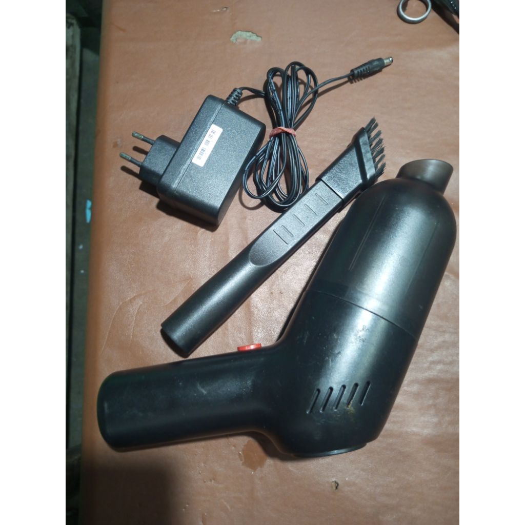 VACUM CLEANER PORTABLE CAR/PRELOVED