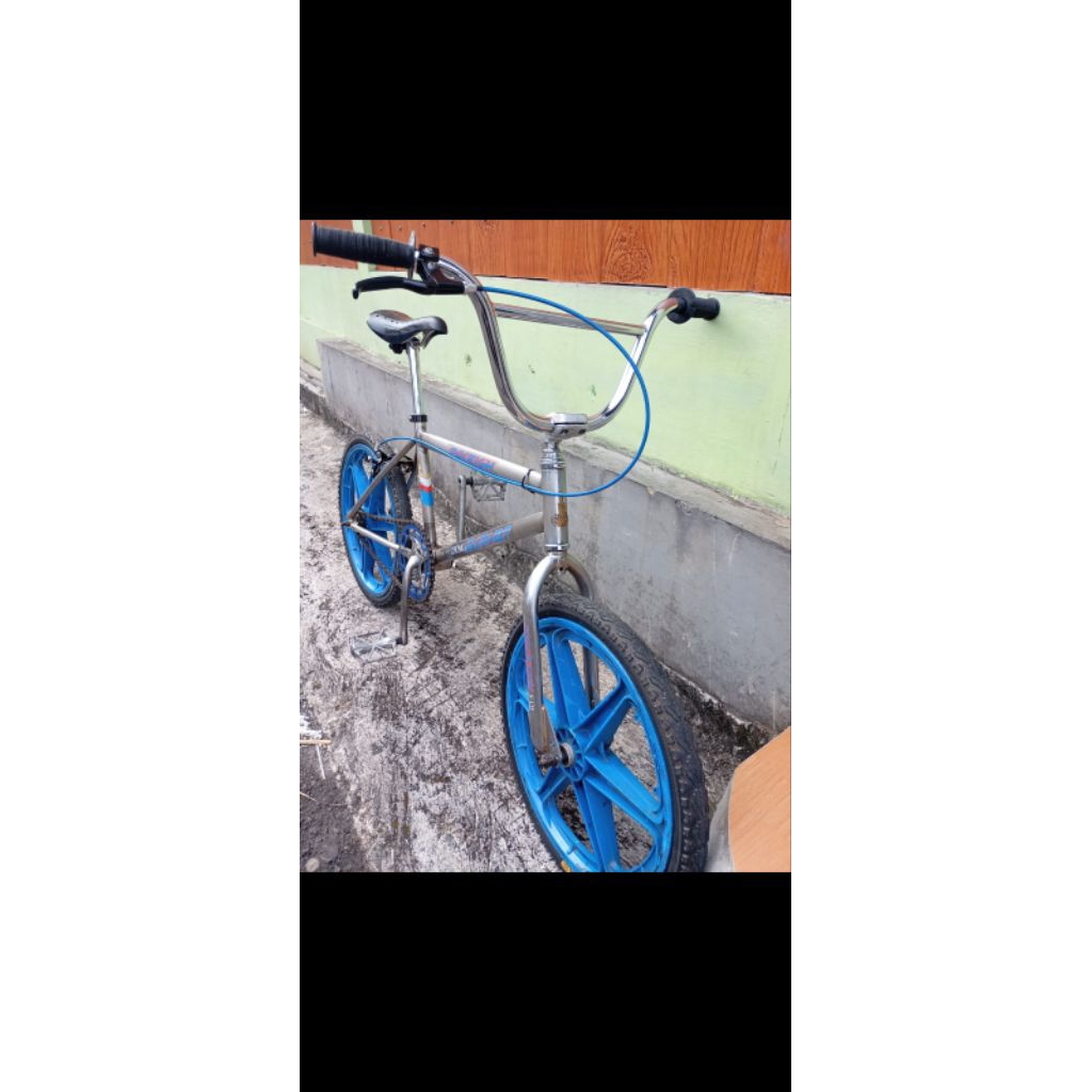 bmx Raleigh burner fullbike yg bawaan hanya frem fork