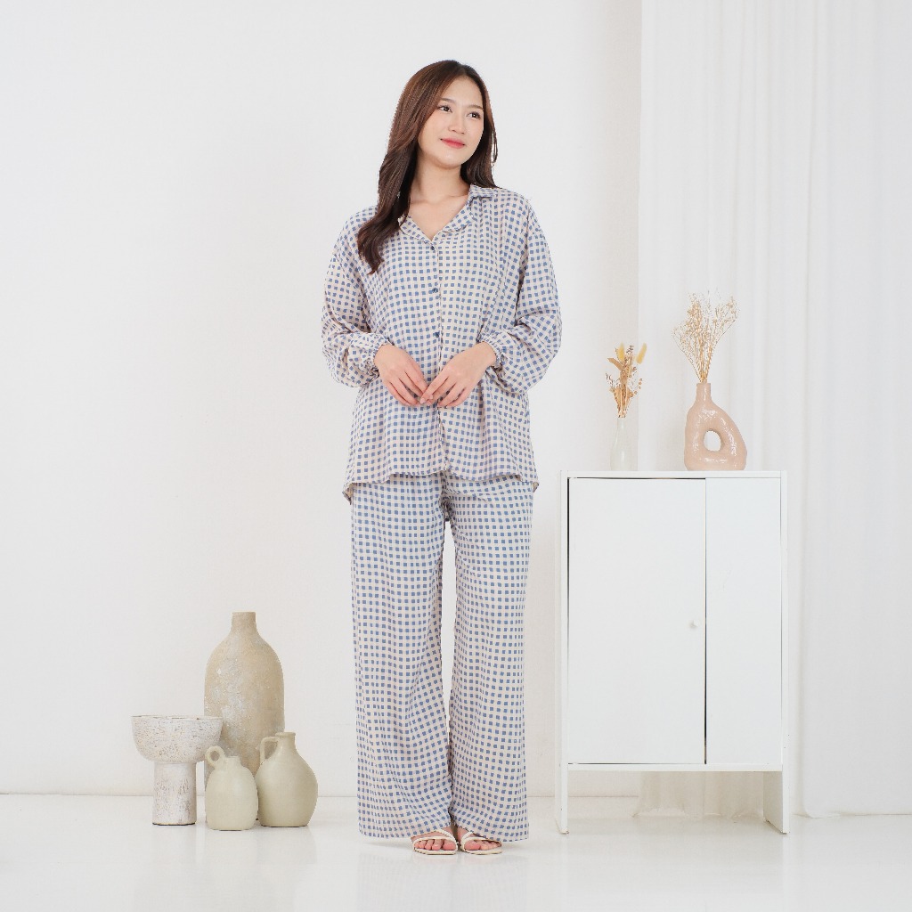 One Set Kemeja Celana Hommy Setelan Baju  Motif Kotak - Kotak Wanita Panjang