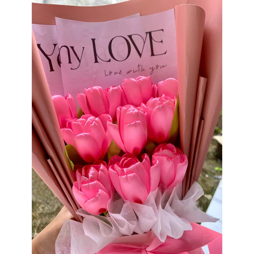 

buket pita satin tulip (baca deskripsi)