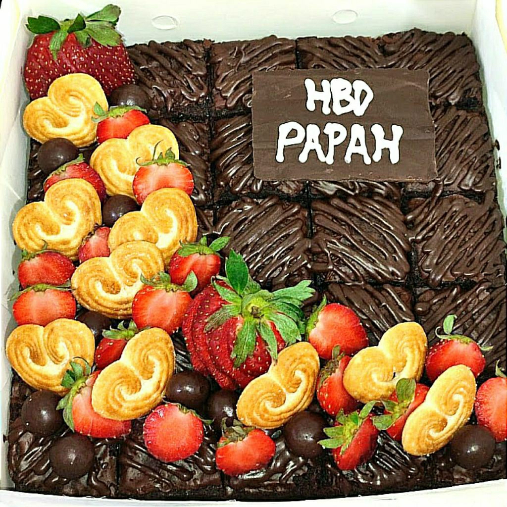 

KUE TART ULANG TAHUN 20x20 STRAWBERRY ENAK & NYOKLAT BANGET KUE ULTAH HBD HAPPY BDAY ANNIVERSARY BROWNIES