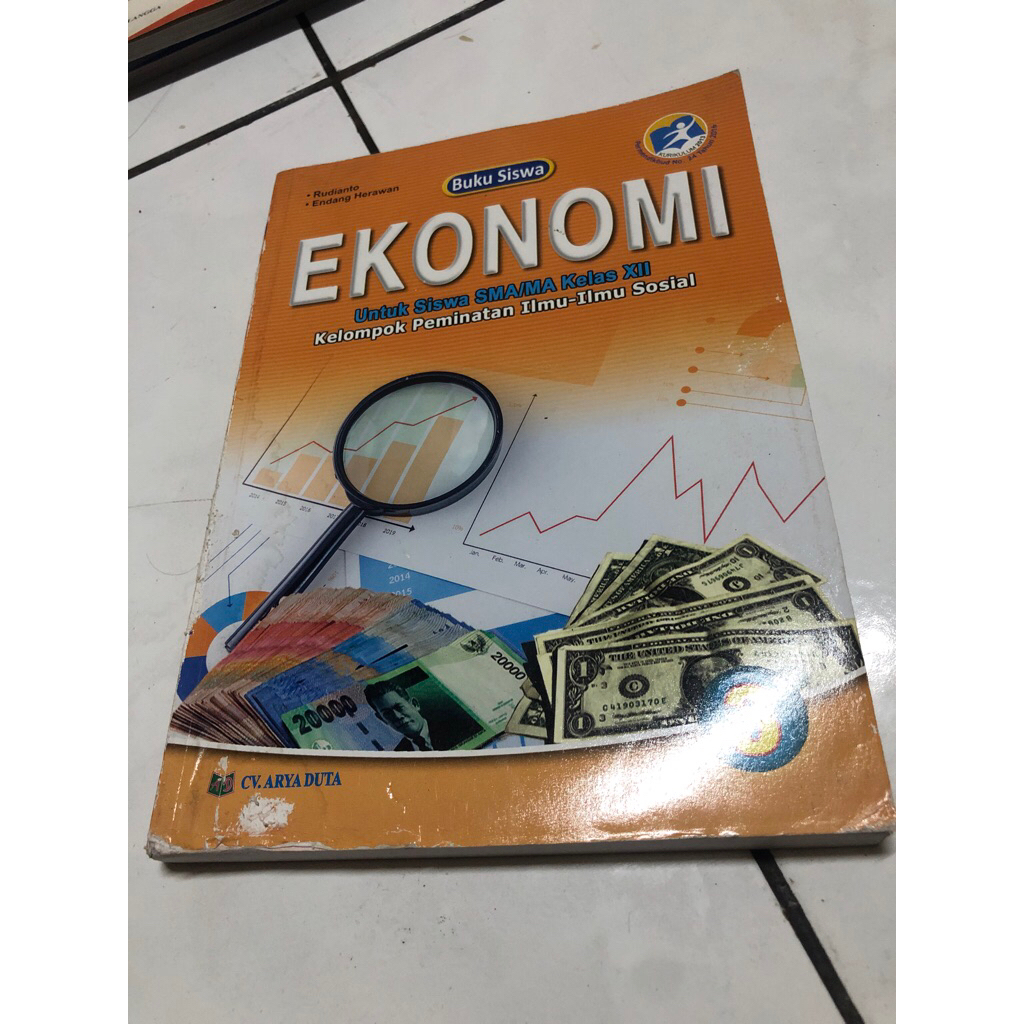 buku ekonomi kelas 12