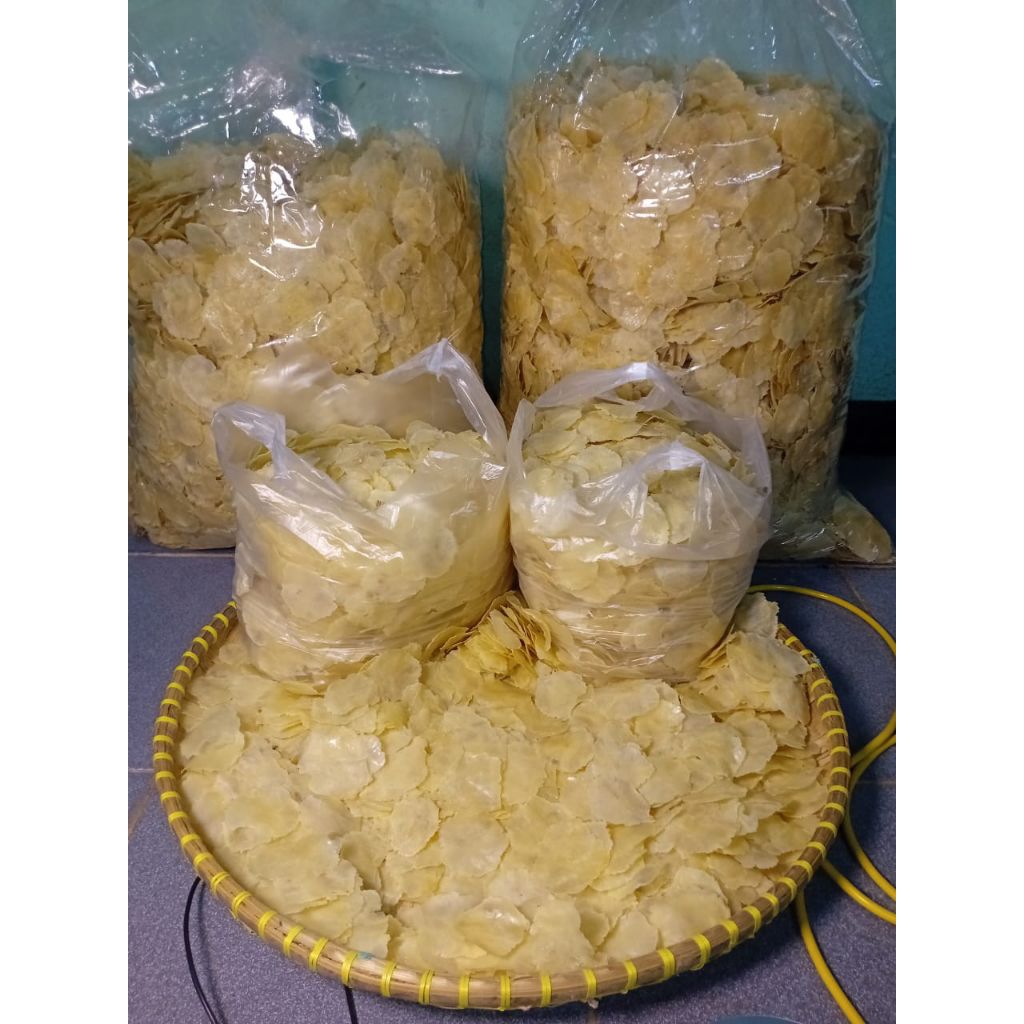 

1kg Emping Melinjo biji 1&2 Mentah full kering siap goreng