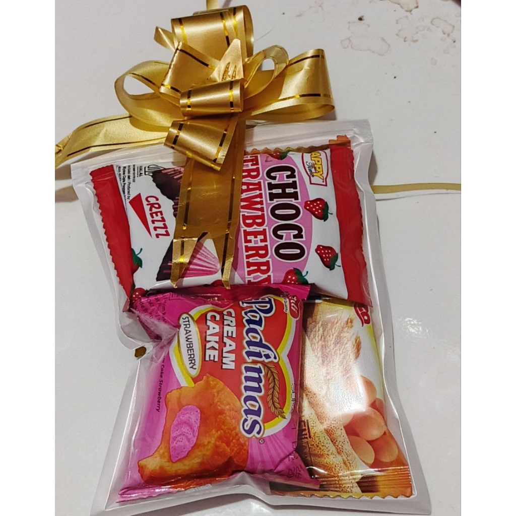 

gratis stiker nama custom mini gift snack ulang tahun anak