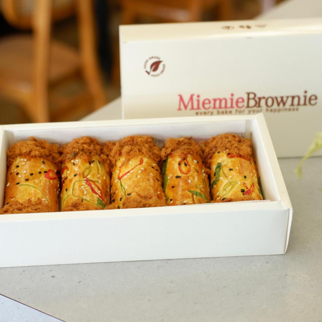 

Floss Roll Roti Abon Miemie Brownie, Abon Ayam Pedas isi 5 pcs dan isi 7 pcs