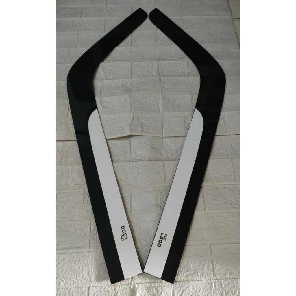 TALANG AIR PINTU MOBIL COLT L300 LIS PUTIH MODEL FLAT/RATA KANAN KIRI 2PCS