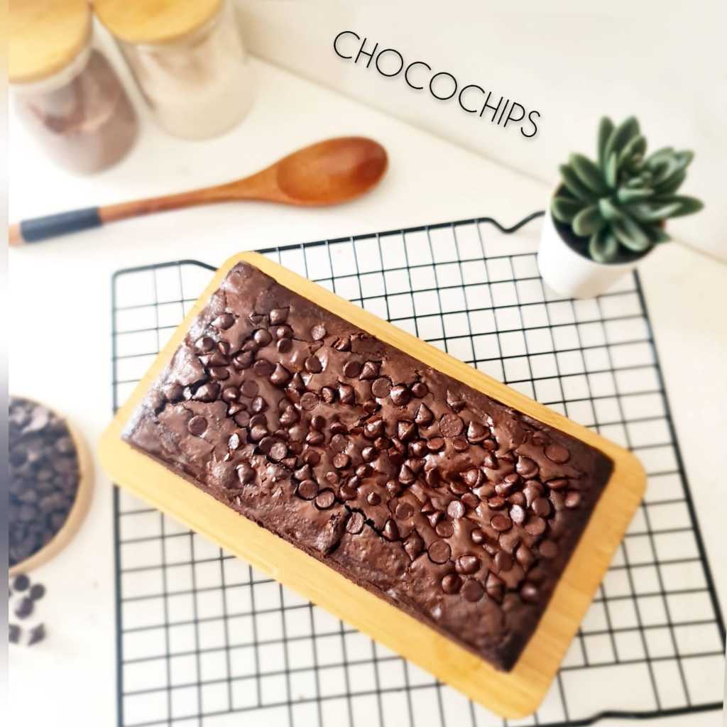 

BOEANA - Brownies Panggang (CHOCOCHIPS) - UK 20X10 - Pasti Nyoklat Banget - Fudgy Brownies Panggang - Brownies Panggang Premium Bandung