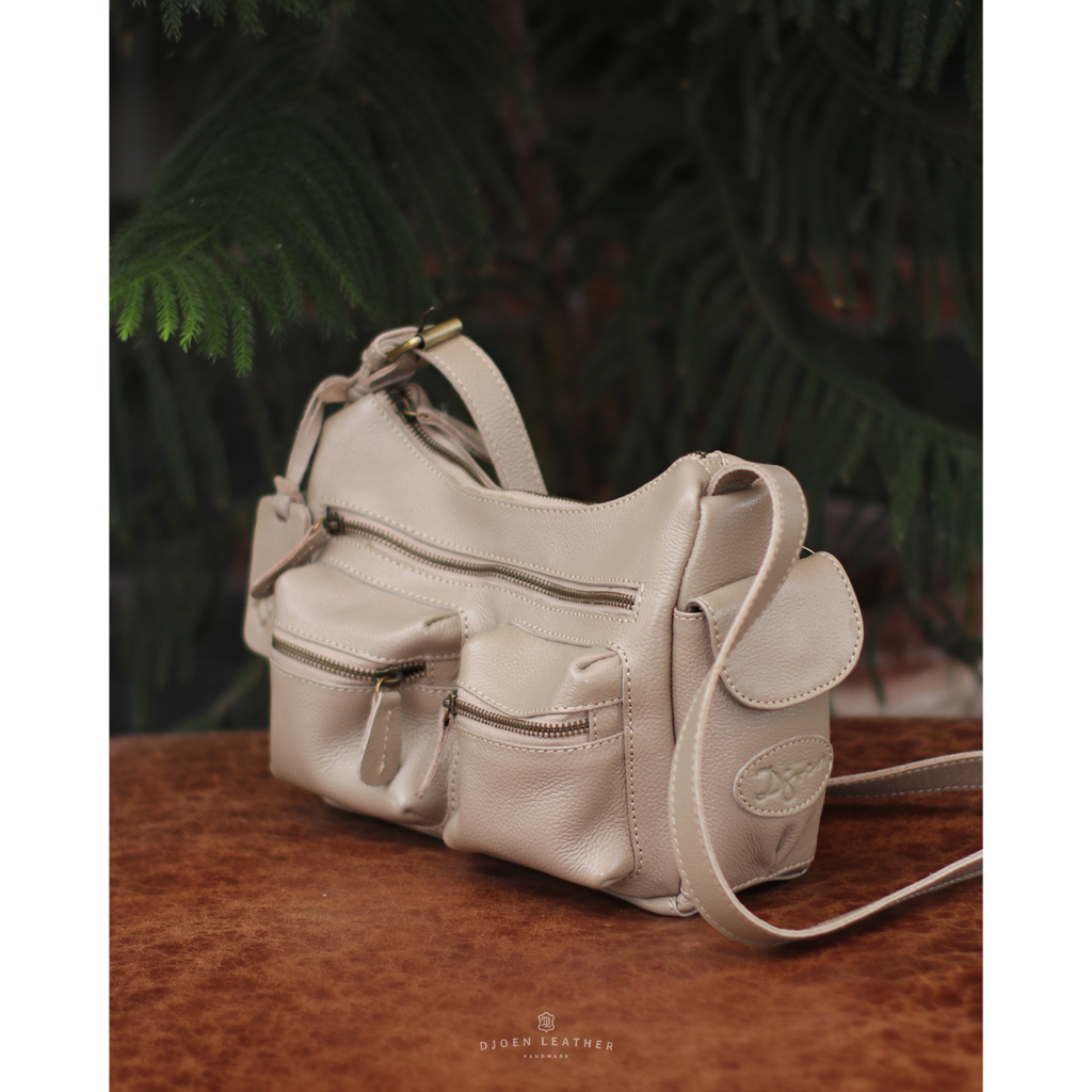 djoen leather tas wanita selempang kulit sapi asli tas corla  by djoen leather