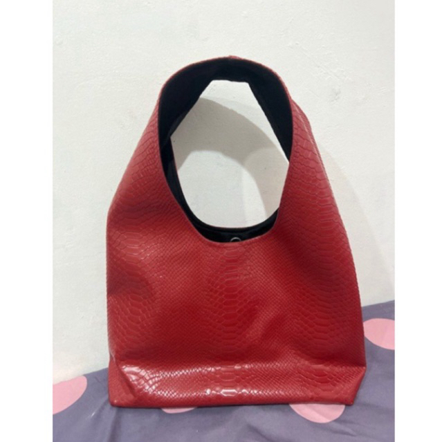 preloved limited studio cloud bag leather medium red venom
