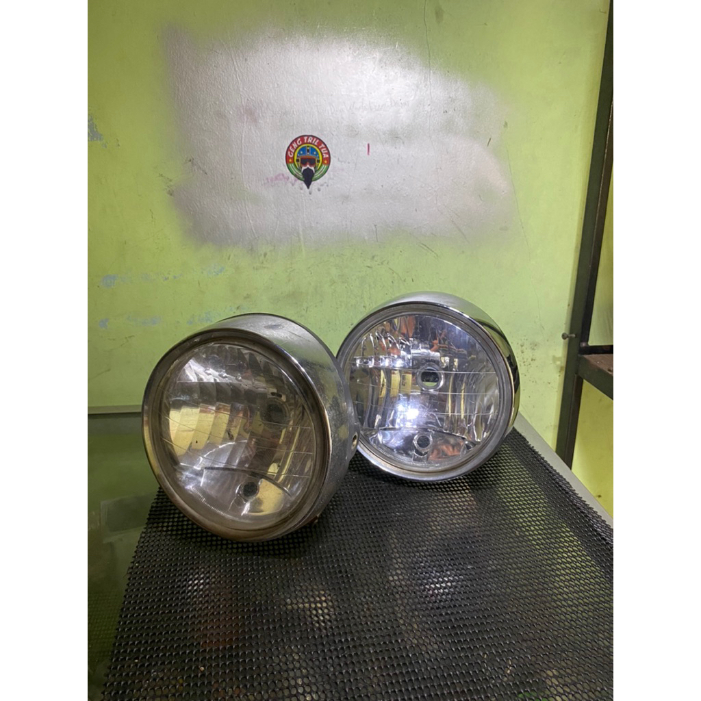 Batok lampu set reflektor tiger revo barong