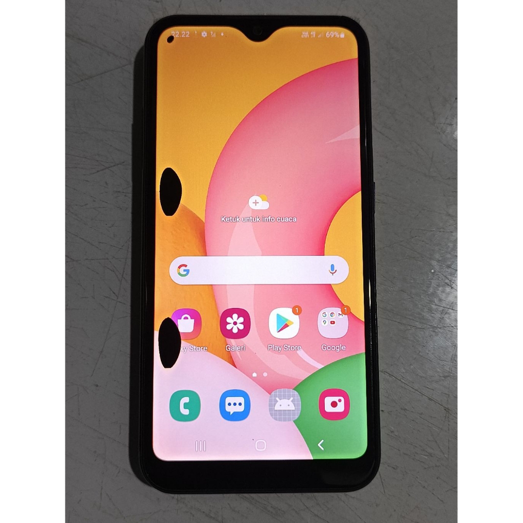 SAMSUNG A01 (RAM 2/16) - HP Minus Bisa Pakai