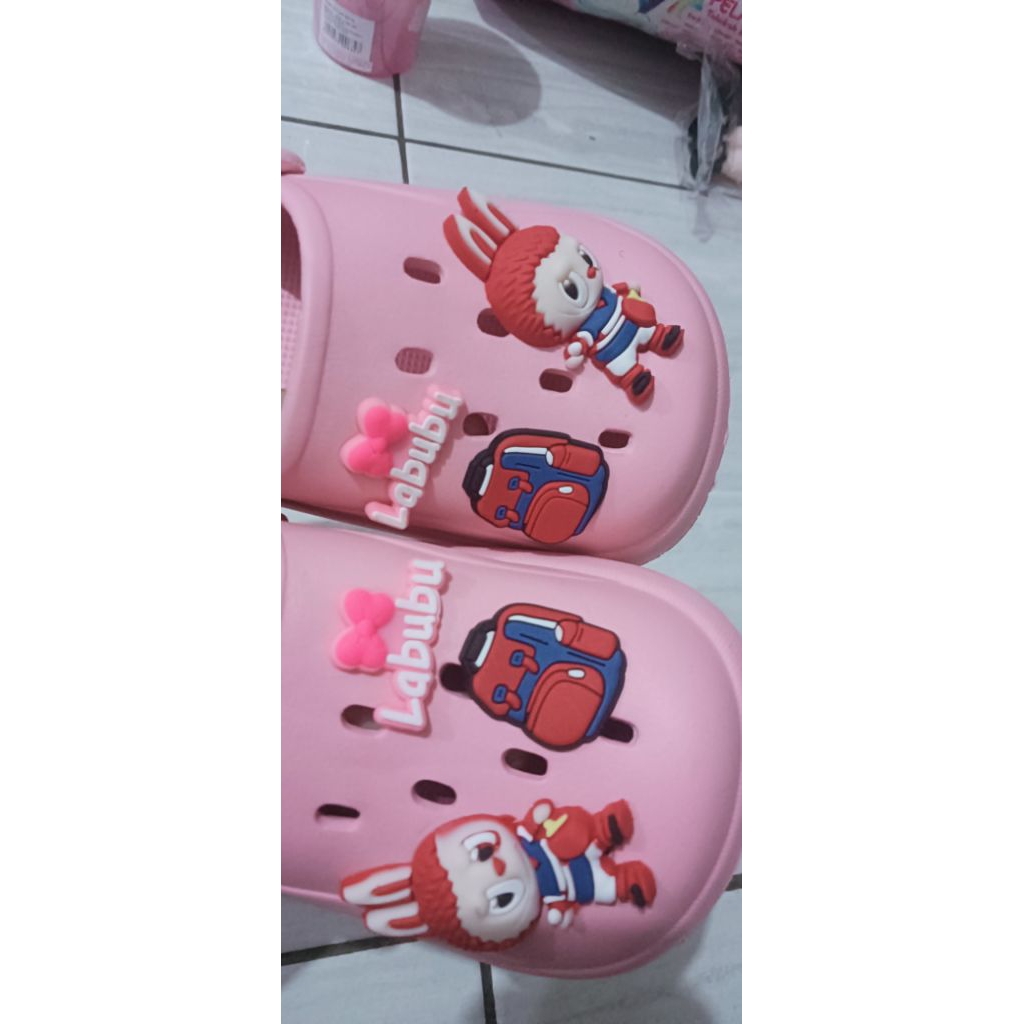 Bukan preloved sendal karet anak baru labubu
