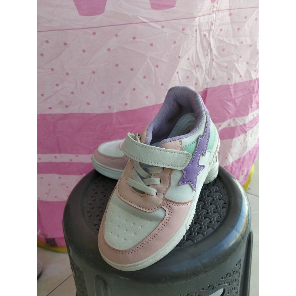 sepatu anak perempuan sz 30 brand ramayana bobozai