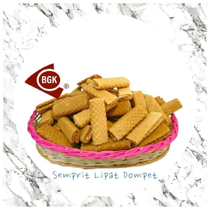 

Kue Semprong Wijen Manis