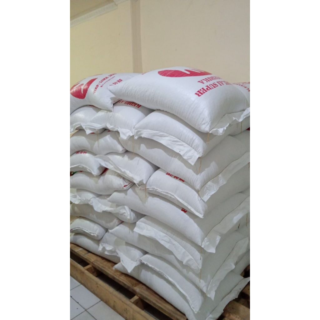 

Kacang Kedelai Import Amerika 1 Karung (50 Kg)