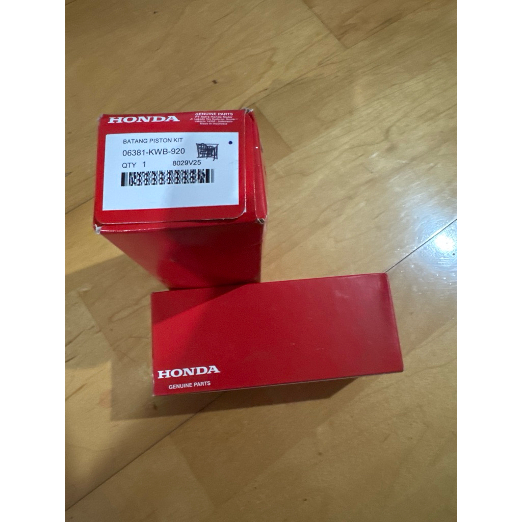 Stang Piston motor Revo Absolute