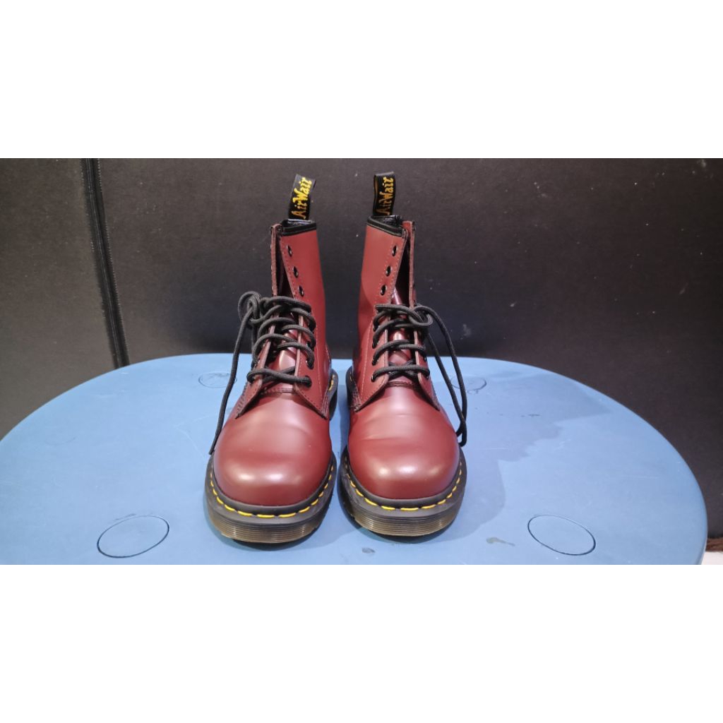 Dr Martens 1460 Red Cherry Smooth second preloved docmart