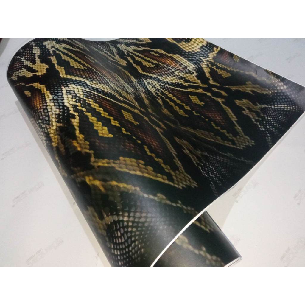 

Stiker camo 25x50cm Motif Sisik Ular Pyton
