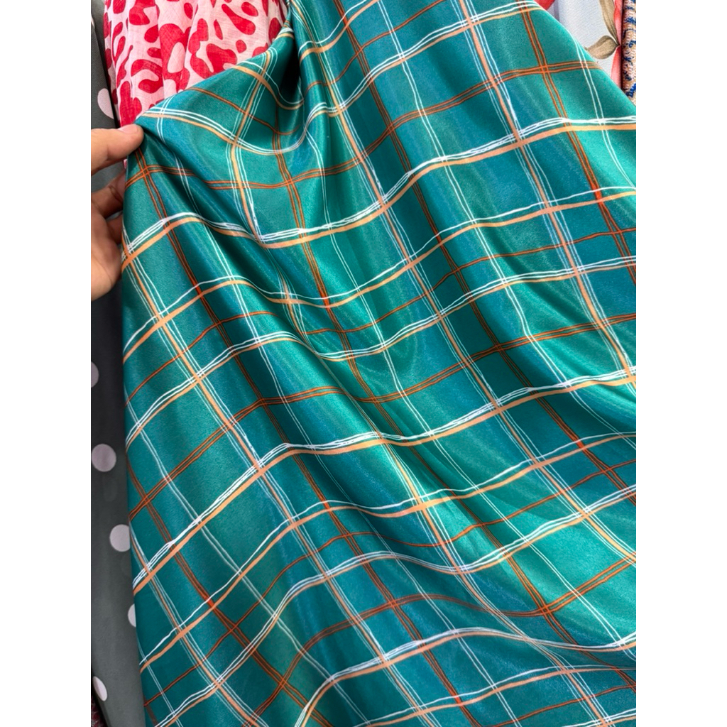 kain satin/bahan satin-satin premium-satin silk-satin luxsury-motif kotak kotak-kd tre3