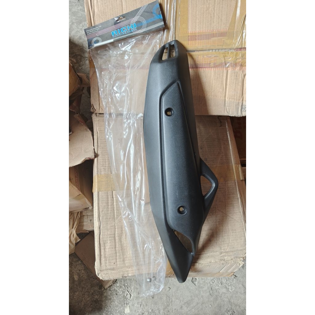 TUTUP KNALPOT MOTOR YAMAHA NMAX COVER KNALPOT MOTOR ANTI PANAS MUFFLER MOTOR NMAX AICHI