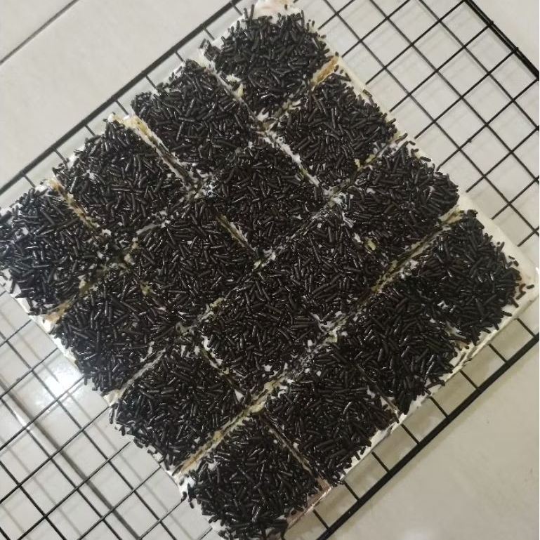 

(INSTANT ONLY) Bolu Potong / Bolu Vanilla diameter 22cm/ Cake Potong