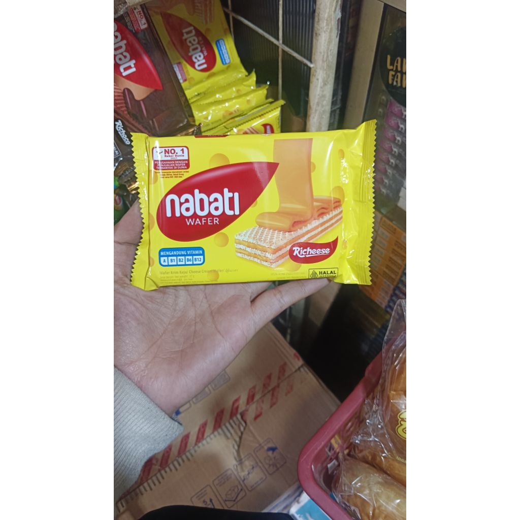 

wafer nabati keju 37gr/wafer richeese nabati keju