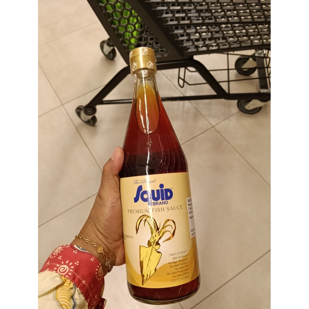 

squid brand premium fish sauce 725ml kecap ikan premium