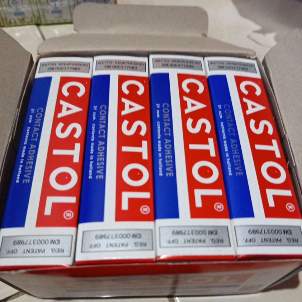 

Lem Castol Ukuran Tanggung