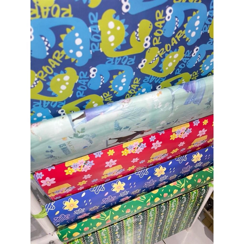 

KERTAS KADO MOTIF