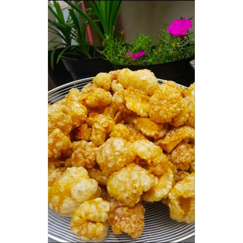 

Kerupuk / Krupuk Babi / Cujiuca Jiu Nong Khas Kalimantan