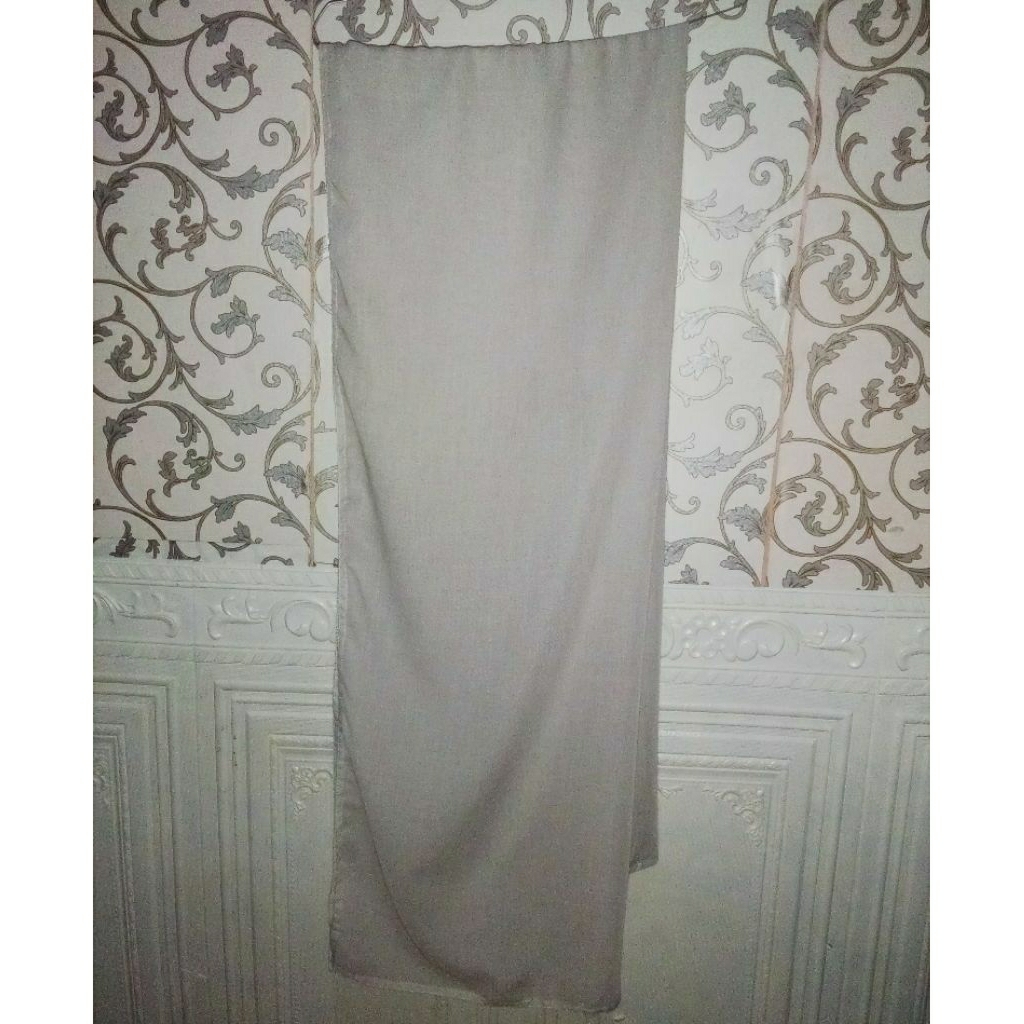 Preloved Kerudung Pashmina Bahan Kerudung Paris
