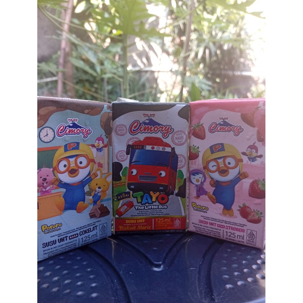 

Susu UHT Cimory 125ml Rasa Coklat, Stroberi, Marie Biskuit