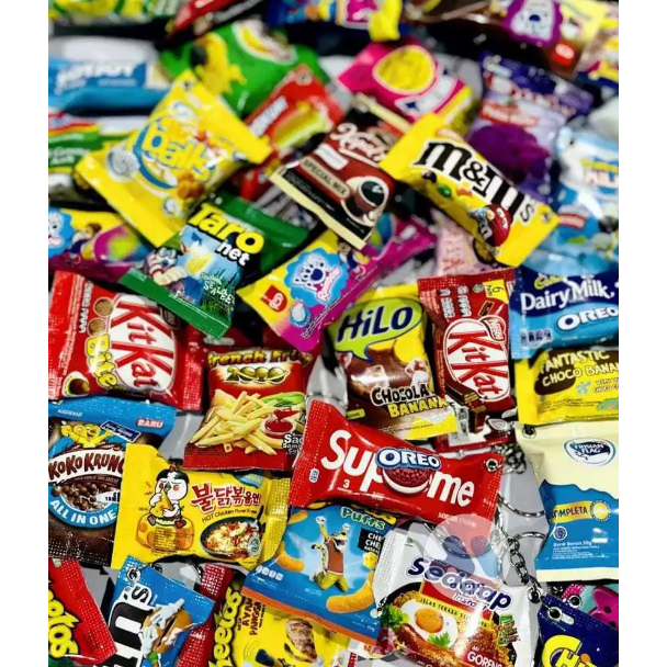 Gantungan Kunci SNACK  Miniatur Makanan Minuman / Gantungan Kunci Snack