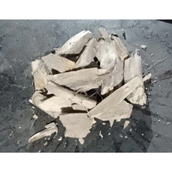 

1 kg Kayu Pule Kering Potongan Kecil/ 500 gram Tatal Pohon Lame Kering Alami