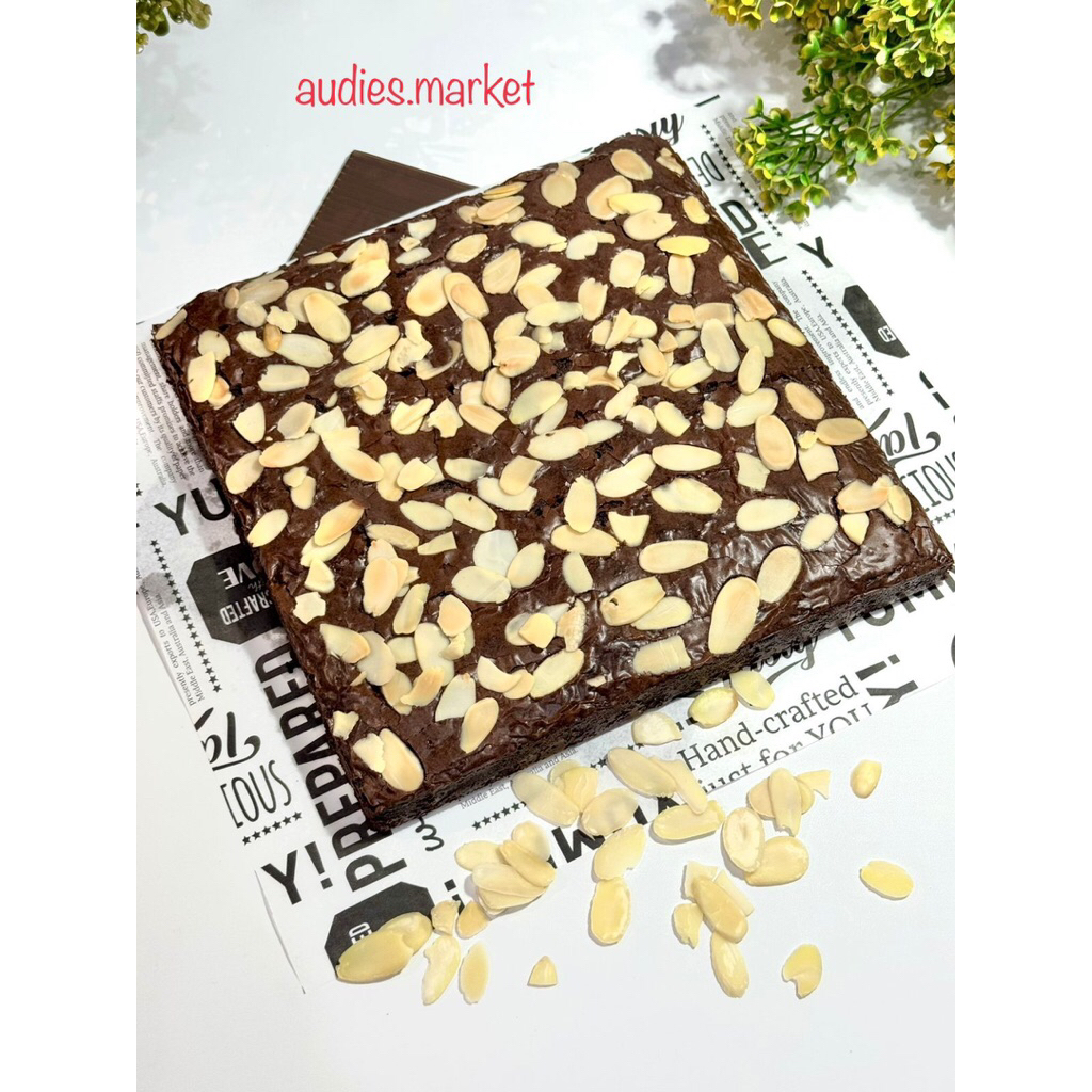 

Audies Brownies Panggang Ukr 10x10 dan 20x20 | Brownies Panggang | Coklat | Makanan Ringan