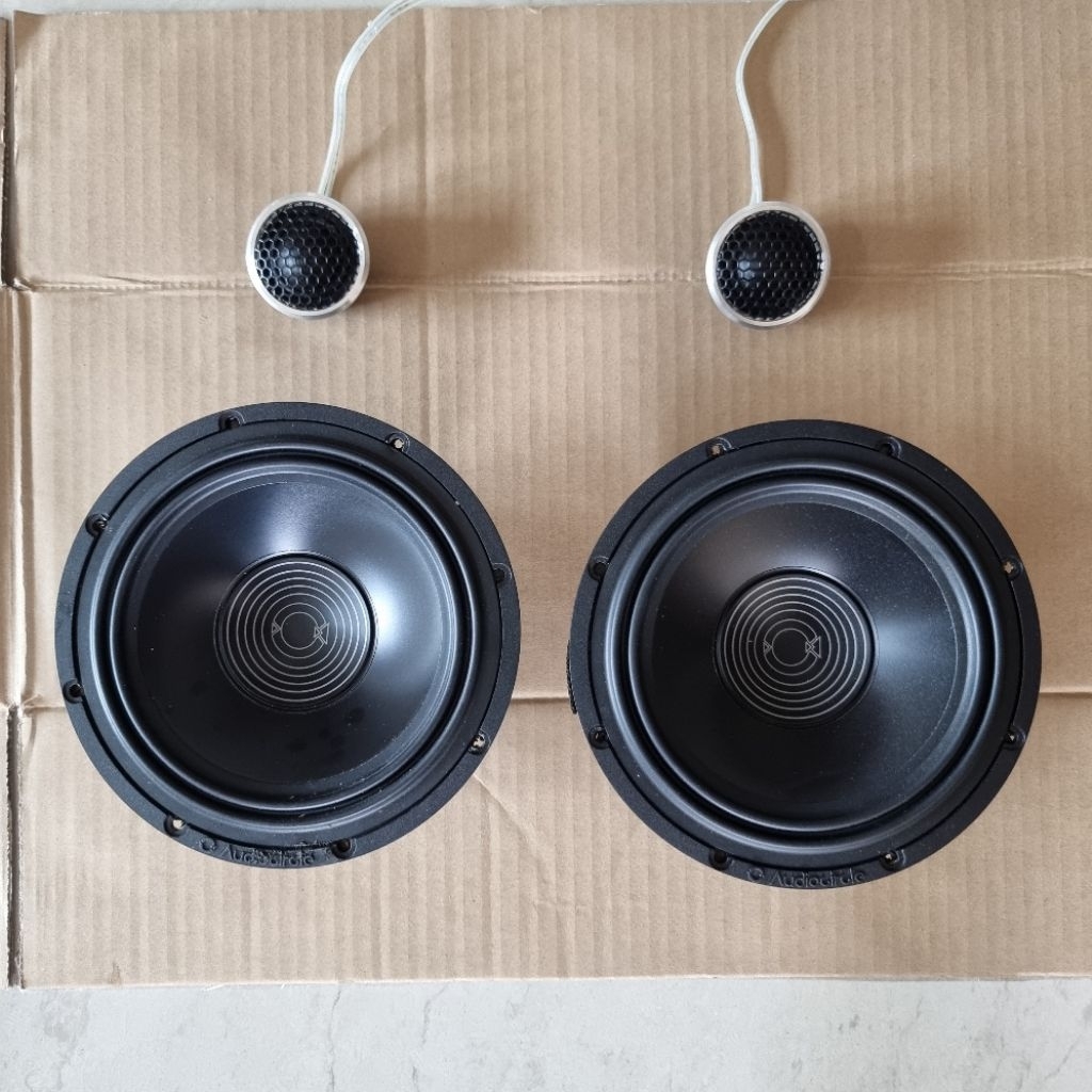 speaker 2way audio circle berlin line